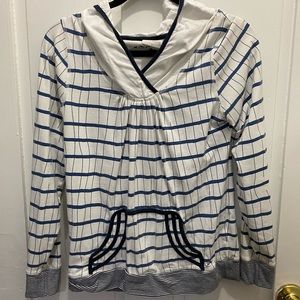 blue willi’s • blue and white pullover